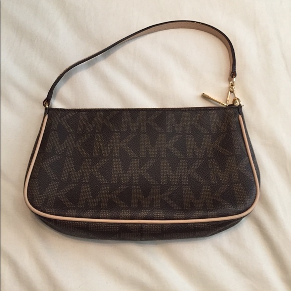 Michael Kors Handbag - Picture 2 of 3